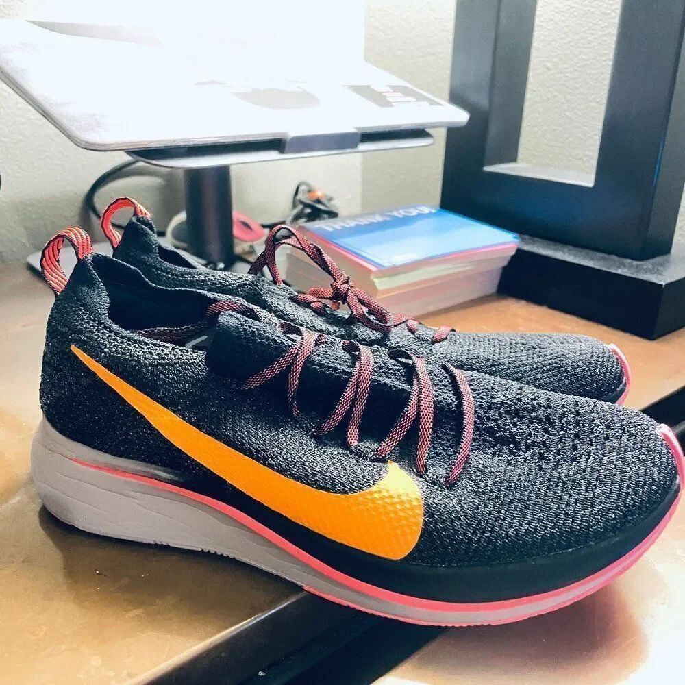 Nike Flyknit Zoom Fly Charcoal Crimson Yellow Womens Running 7.5 US 38.5 EUR